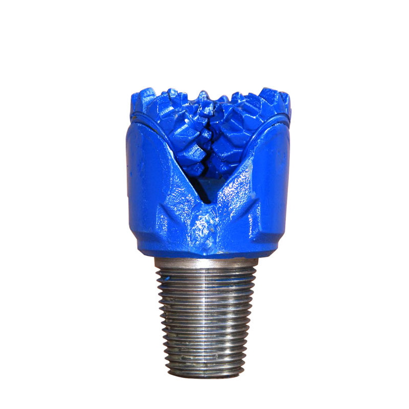 4 3/4"IADC126橡胶密封钢齿三牙轮钻头