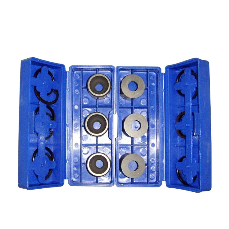 三牙轮钻头水眼