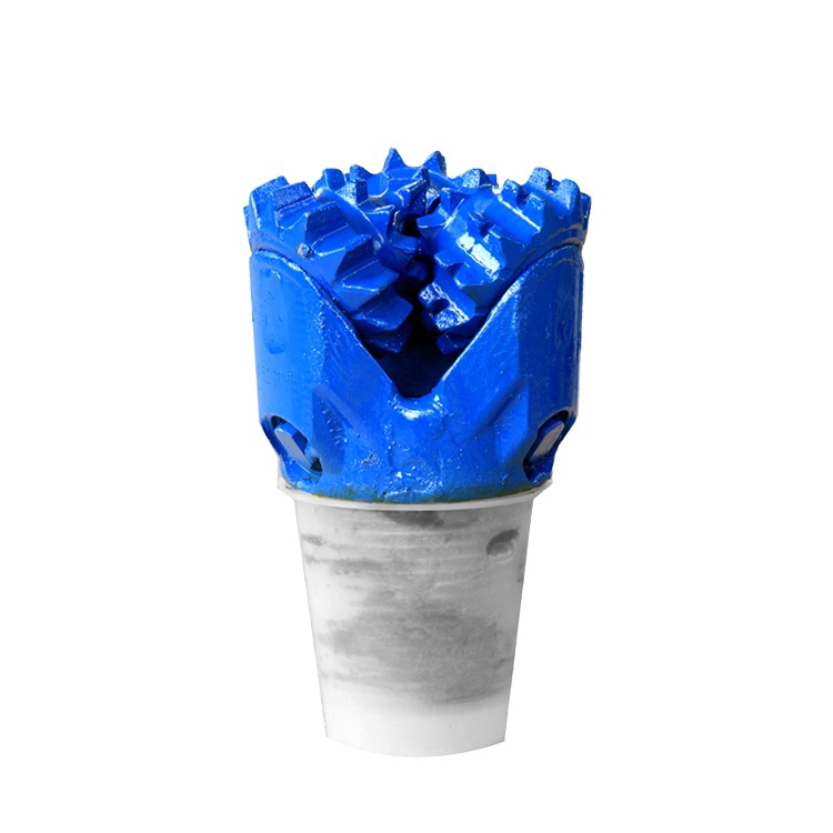 5 1/4"IADC126橡胶密封钢齿三牙轮钻头