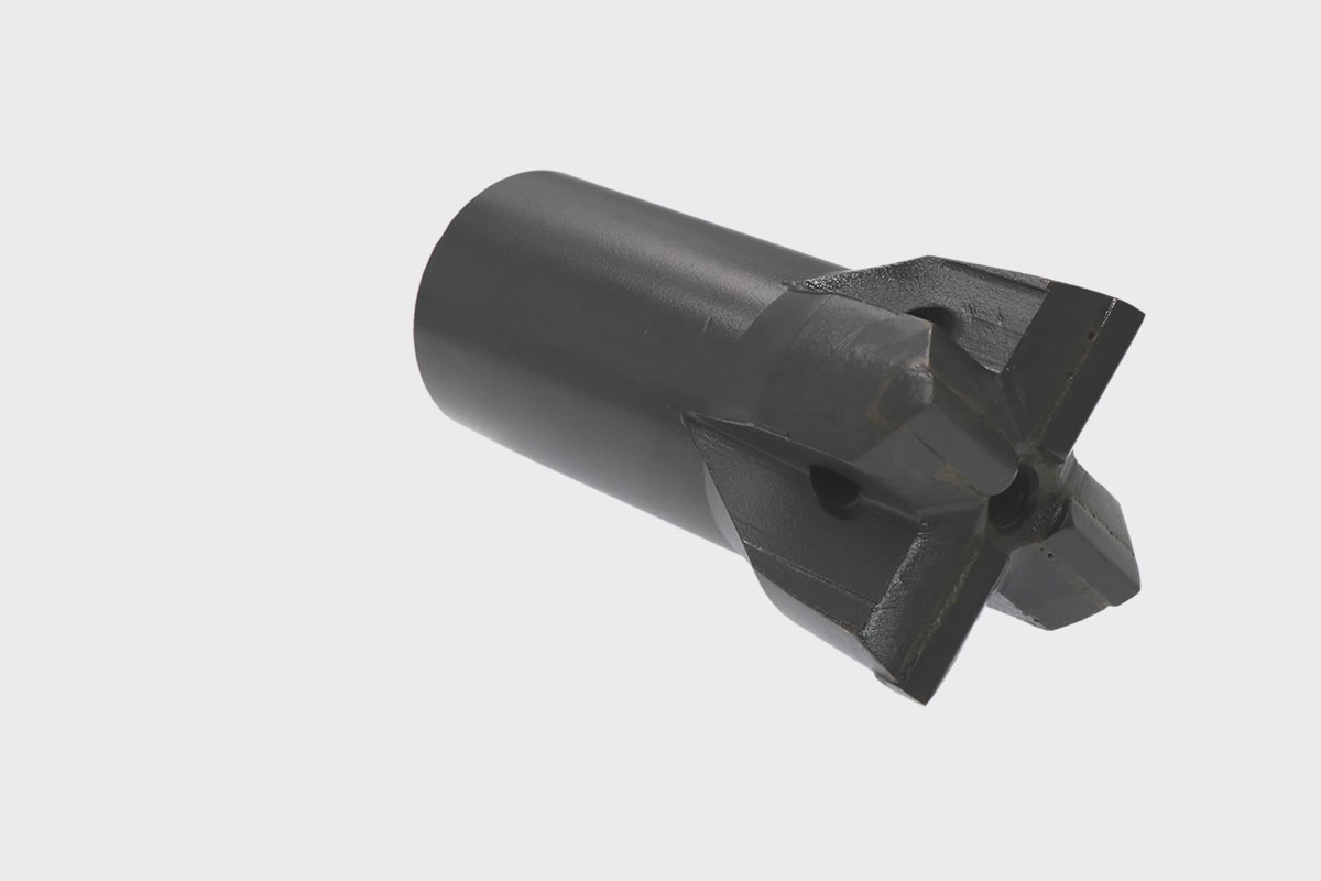 65高炉开口钻头