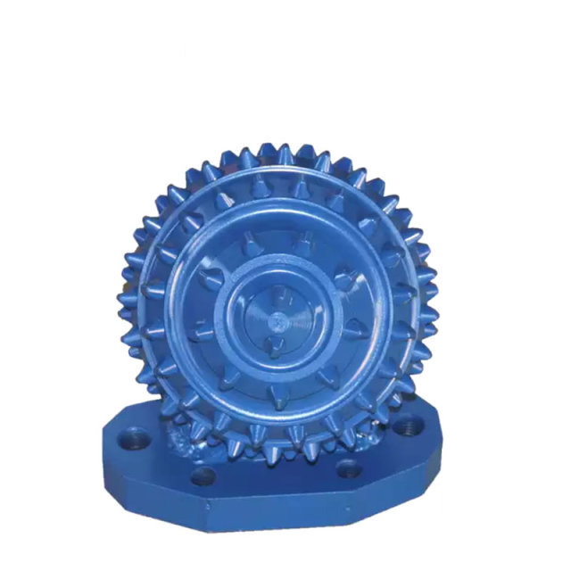 可更换带法兰的滚轮牙轮钻头，用于旋转钻岩斗或盾构机